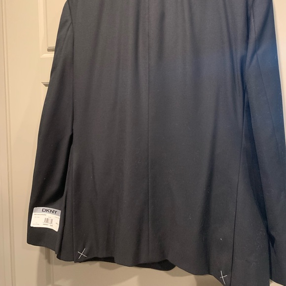 DKNY Men’s wool suit